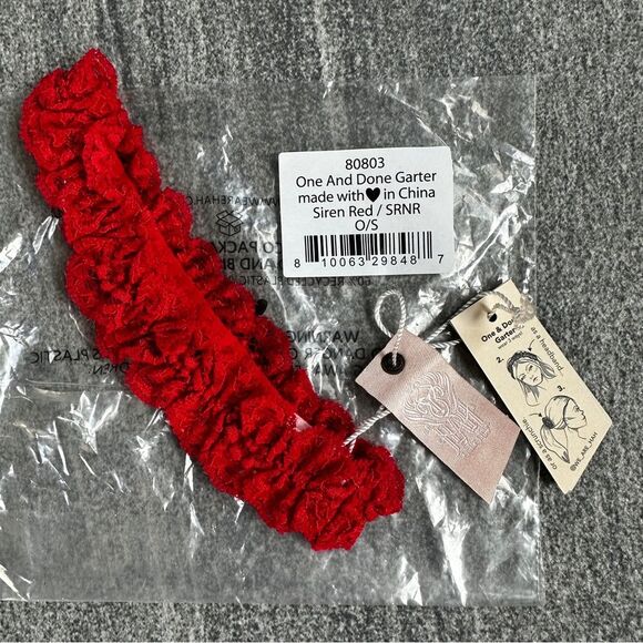 NWT Revolve x HAH One and Done Lace Garter Headband Scrunchie in Siren Red - Picture 11 of 12